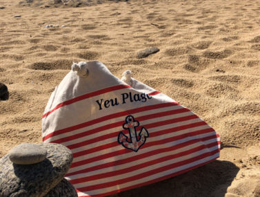 Broderie sur sac de plage